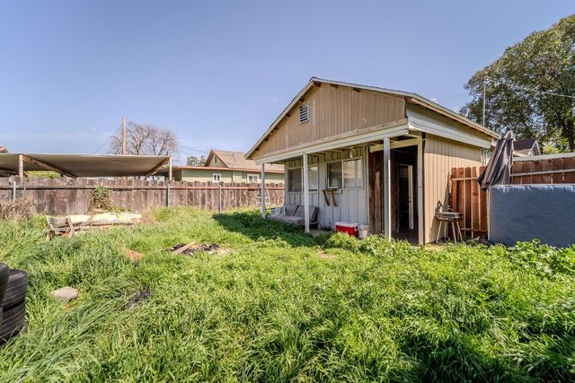 285 S Barrett Rd, Yuba City, CA 95991