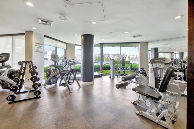 1000 Island Blvd 1410, Aventura, FL 33160