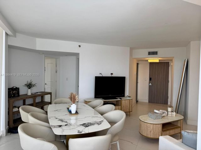 1000 Island Blvd 1410, Aventura, FL 33160