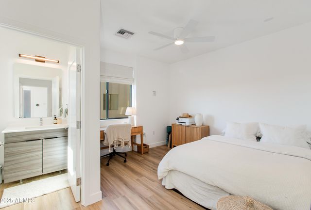 4220 N 32nd Street Unit 37, Phoenix, AZ 85018