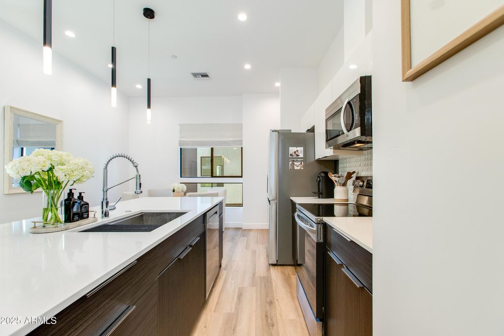 4220 N 32nd Street Unit 37, Phoenix, AZ 85018 — photo 4