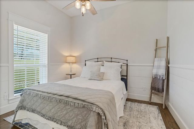 580 Burks, Whitewright, TX 75491