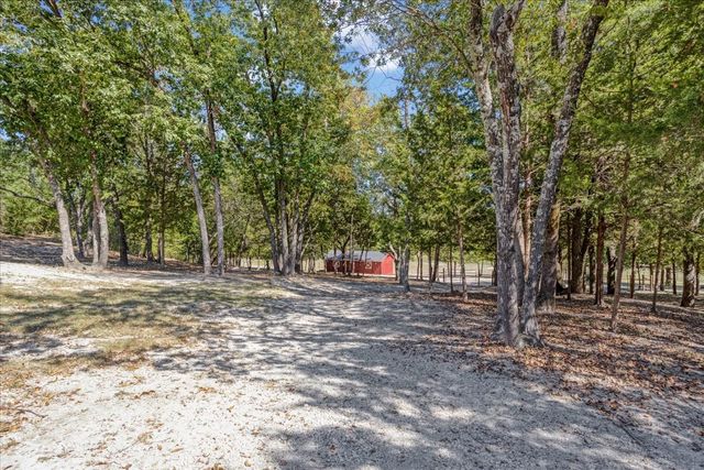 580 Burks, Whitewright, TX 75491