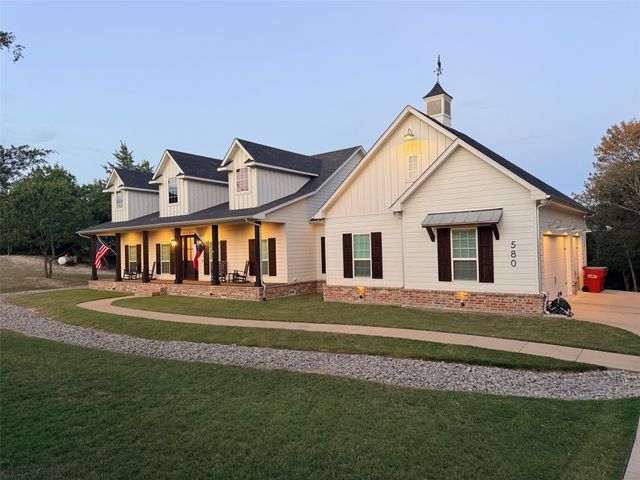 580 Burks, Whitewright, TX 75491