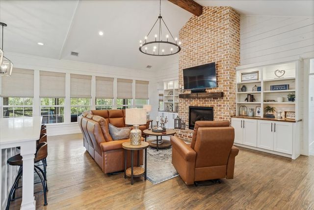 580 Burks, Whitewright, TX 75491