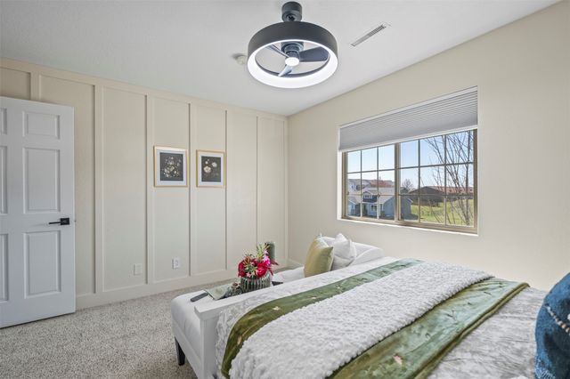1706 S 11th Avenue E, Newton, IA 50208
