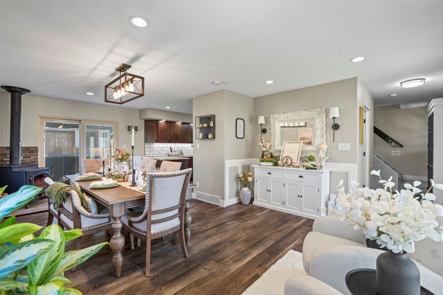 1706 S 11th Avenue E, Newton, IA 50208
