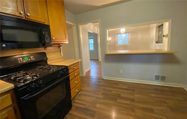197 Cooper Lake Road SE, Mableton, GA 30126