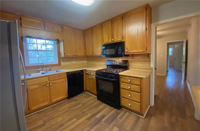 197 Cooper Lake Road SE, Mableton, GA 30126