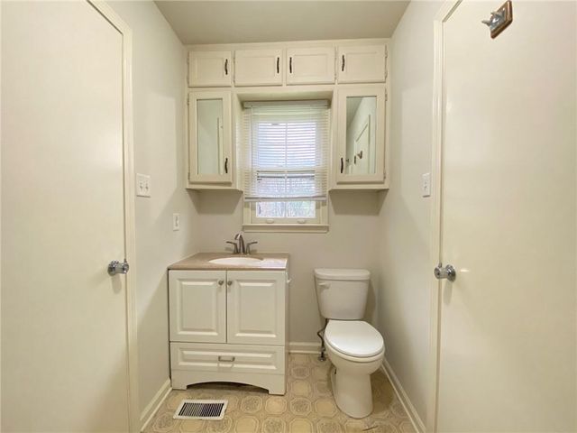 197 Cooper Lake Road SE, Mableton, GA 30126