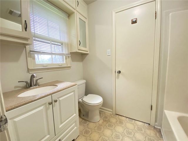 197 Cooper Lake Road SE, Mableton, GA 30126