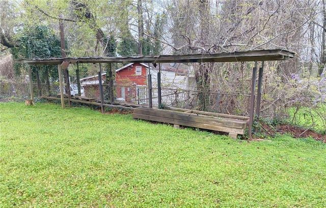 197 Cooper Lake Road SE, Mableton, GA 30126