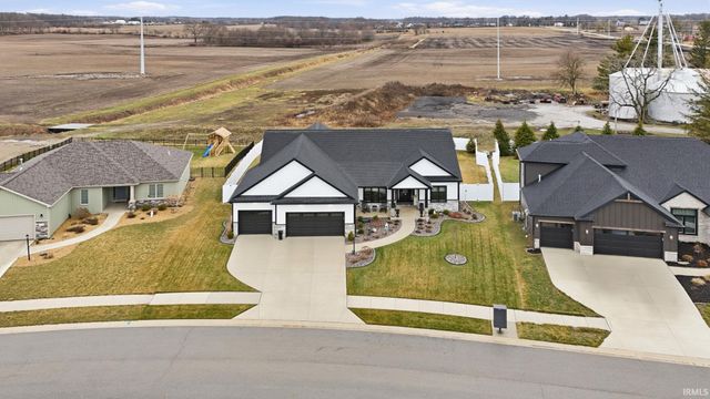 5696 Eider Trail, Fort Wayne, IN 46818