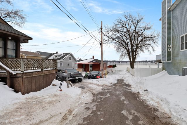 8606 W 132nd Place, Cedar Lake, IN 46303