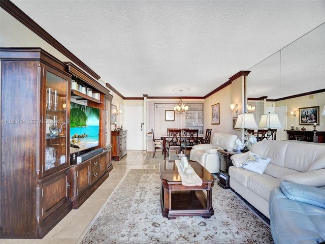 322 Buchanan St 610, Hollywood, FL 33019