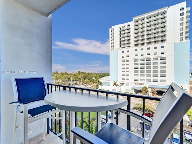 322 Buchanan St 610, Hollywood, FL 33019