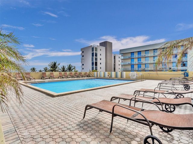 322 Buchanan St 610, Hollywood, FL 33019