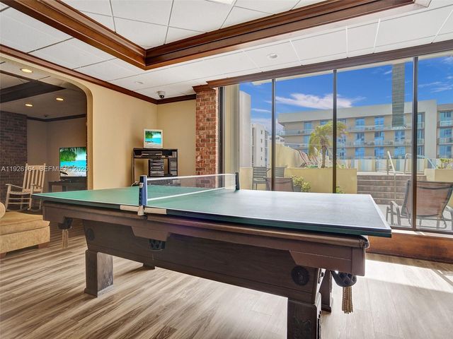 322 Buchanan St 610, Hollywood, FL 33019