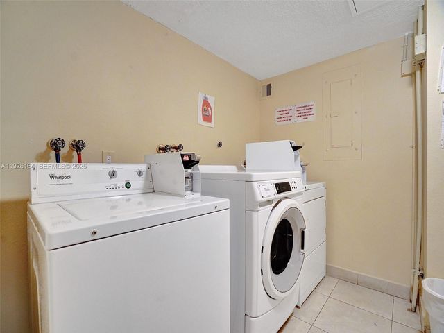 322 Buchanan St 610, Hollywood, FL 33019