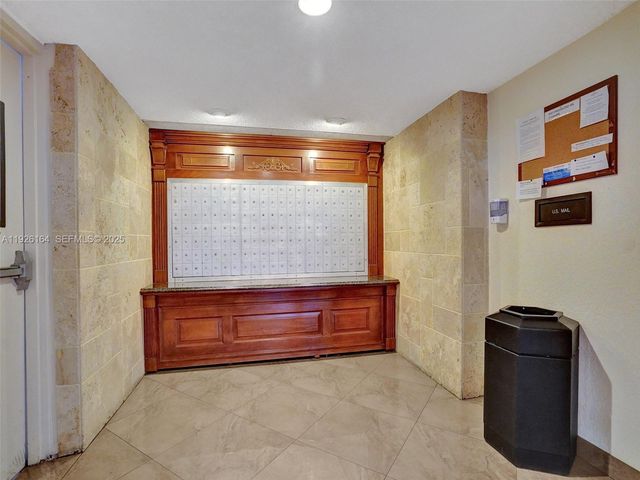 322 Buchanan St 610, Hollywood, FL 33019