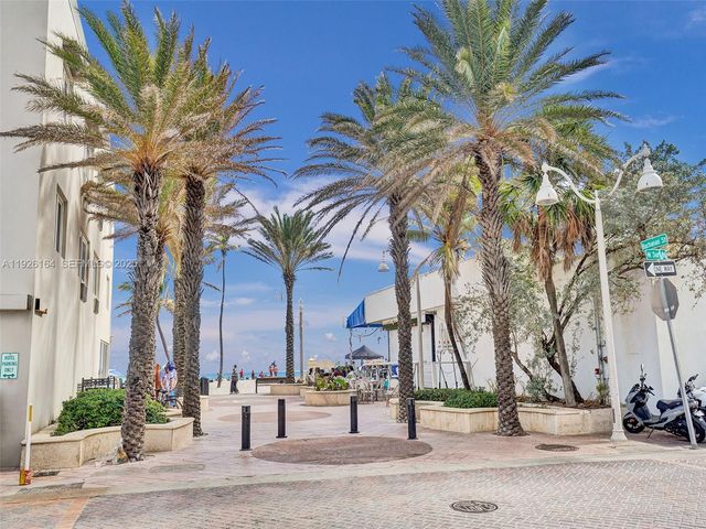 322 Buchanan St 610, Hollywood, FL 33019