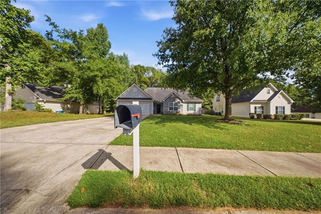 177 Revolutionary Drive, Hampton, GA 30228