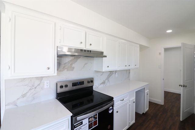 1701 Running River Road, Garland, TX 75044