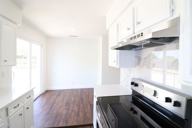 1701 Running River Road, Garland, TX 75044