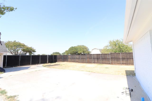1701 Running River Road, Garland, TX 75044
