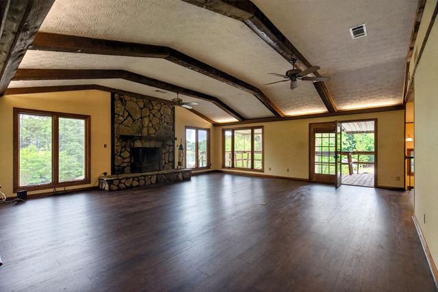 180 Old House Road, Hamilton, GA 31811