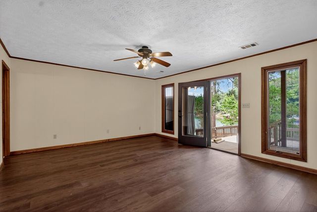 180 Old House Road, Hamilton, GA 31811
