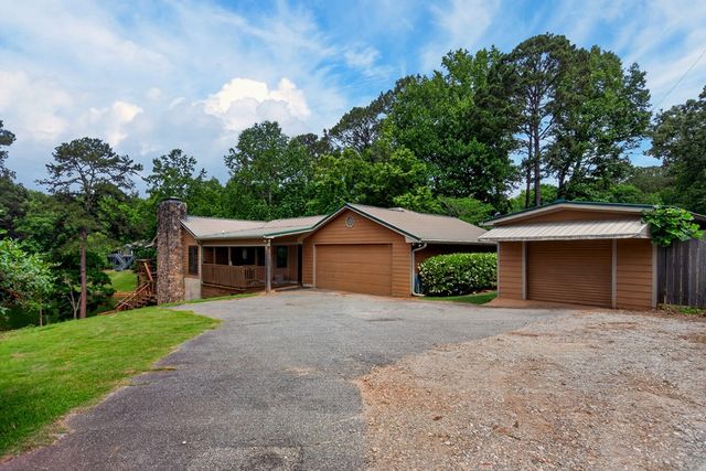 180 Old House Road, Hamilton, GA 31811