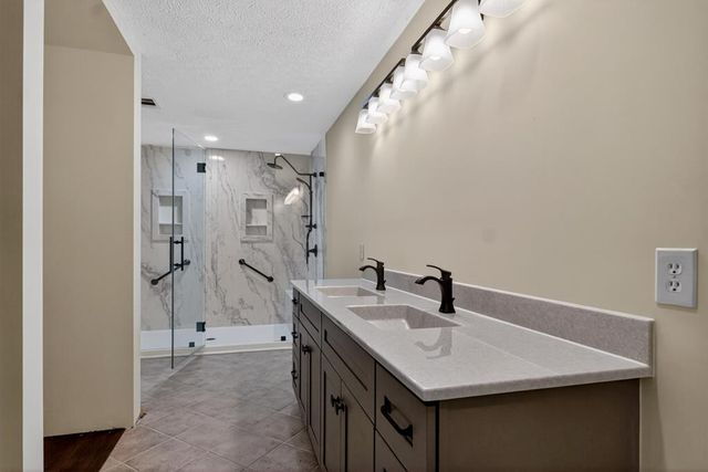 180 Old House Road, Hamilton, GA 31811