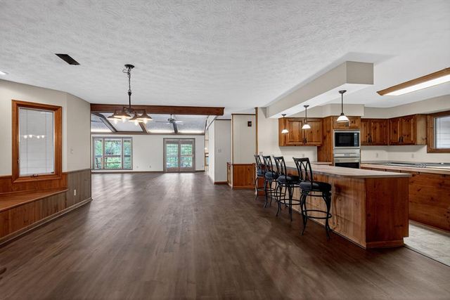 180 Old House Road, Hamilton, GA 31811