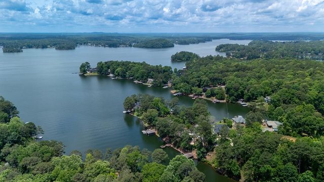 180 Old House Road, Hamilton, GA 31811