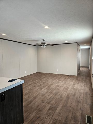 6501 W Hwy 199 6503, Springtown, TX 76082