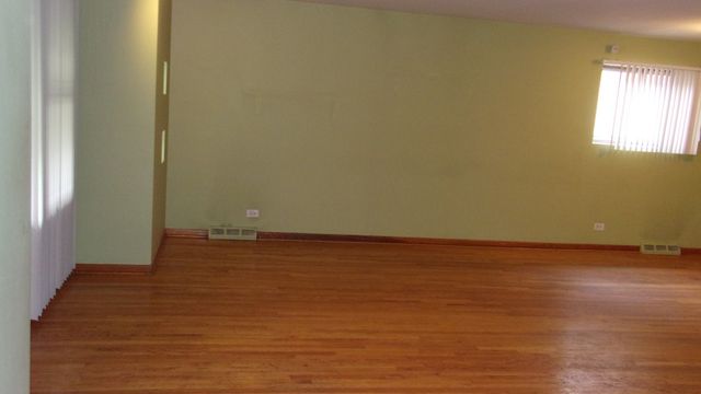 8343 S Calumet Avenue, Chicago, IL 60619