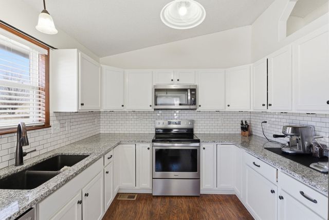 1551 N THOROUGHBRED COURT, Wichita, KS 67235