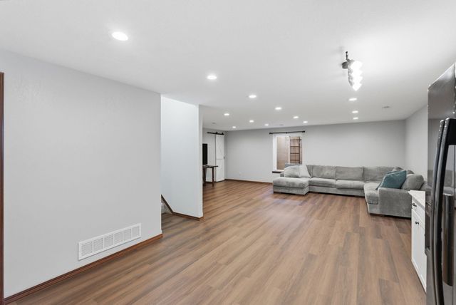 1551 N THOROUGHBRED COURT, Wichita, KS 67235