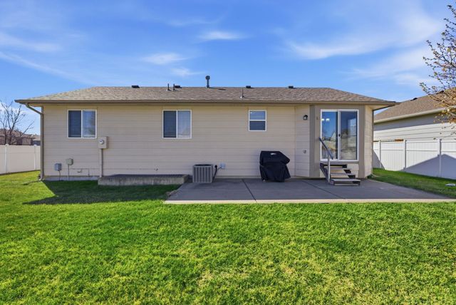 1551 N THOROUGHBRED COURT, Wichita, KS 67235