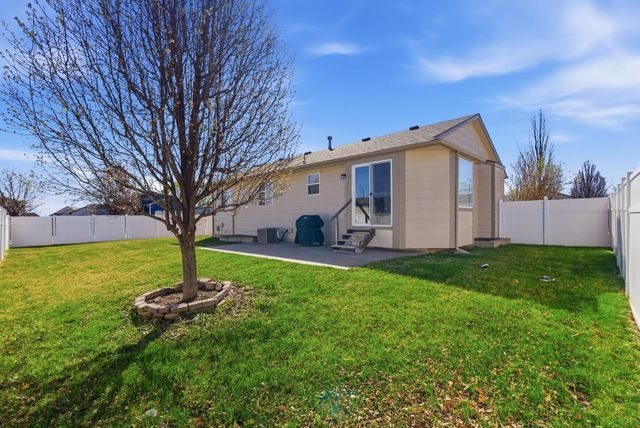 1551 N THOROUGHBRED COURT, Wichita, KS 67235