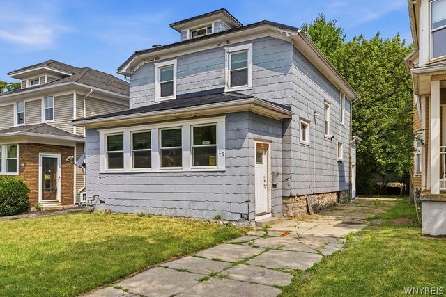 15 West Northrup Place, Buffalo, NY 14214