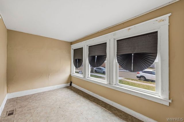 15 West Northrup Place, Buffalo, NY 14214