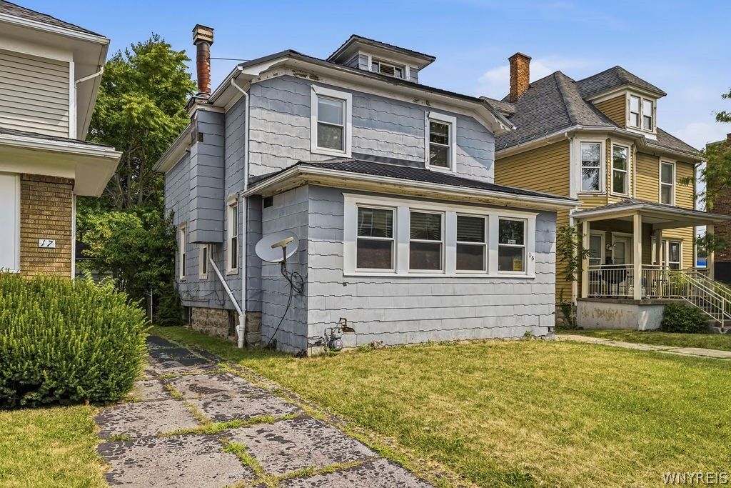 15 West Northrup Place, Buffalo, NY 14214