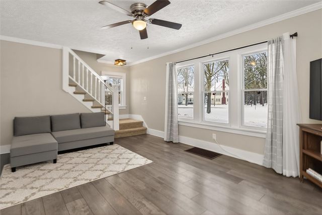 29 West Boulevard Parkway, Rochester, NY 14612