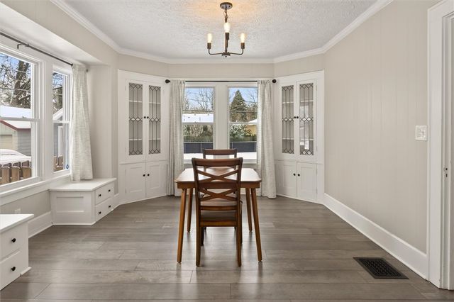 29 West Boulevard Parkway, Rochester, NY 14612