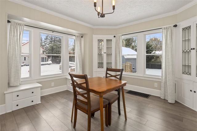 29 West Boulevard Parkway, Rochester, NY 14612