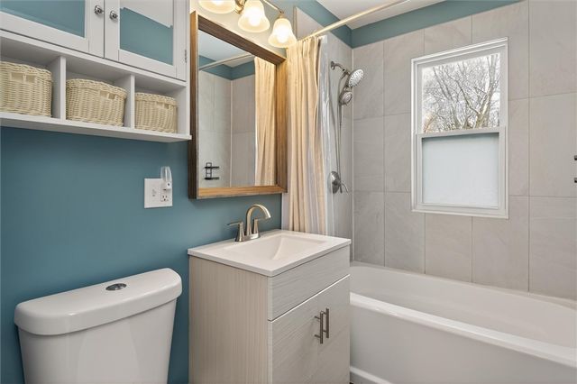 29 West Boulevard Parkway, Rochester, NY 14612