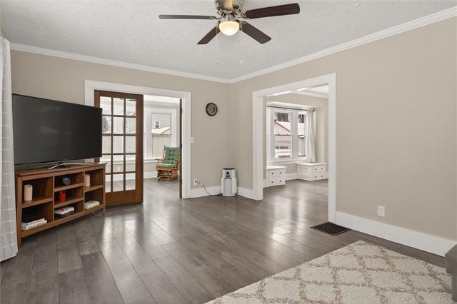 29 West Boulevard Parkway, Rochester, NY 14612