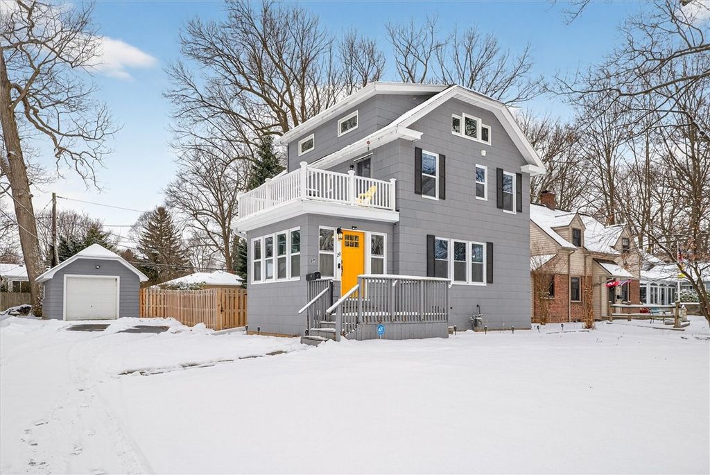 29 West Boulevard Parkway, Rochester, NY 14612